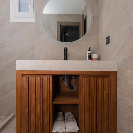 Hotel Frati Beachfront Perivolos (Santorini)