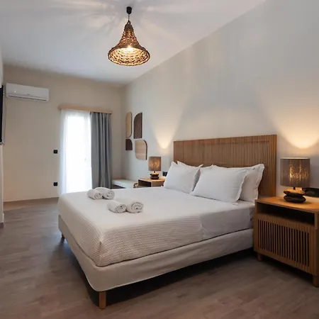 Frati Beachfront Perivolos (Santorini)