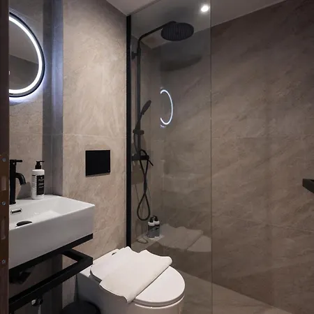Casa Frati & Hotell *