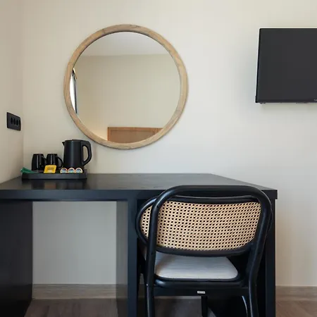 Hotell Frati Beachfront Perivolos (Santorini)