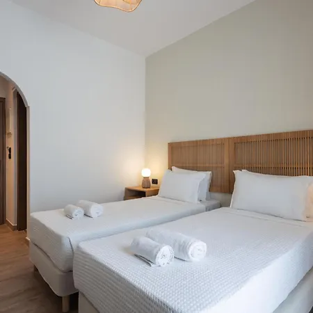 Frati Beachfront * Perivolos (Santorini)