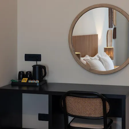 Hotel Frati Beachfront *