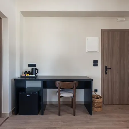 Frati Beachfront Hotell