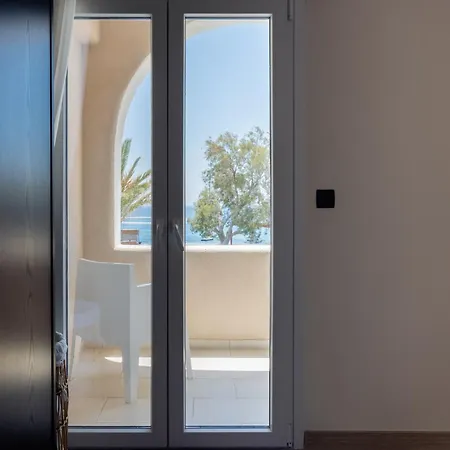 Frati Beachfront Hotell Perivolos (Santorini)