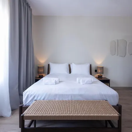 Hotell Frati Beachfront Perivolos (Santorini)