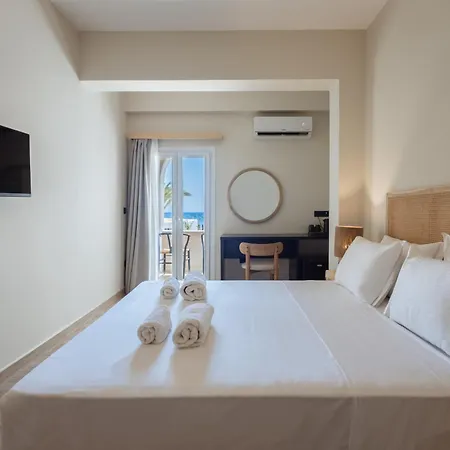 Frati Beachfront * Perivolos (Santorini)