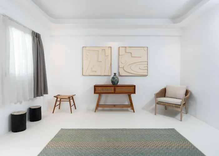 Frati Beachfront Отель