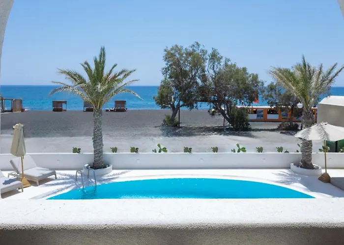 Отель Frati Beachfront *