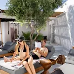 Casa Frati & *