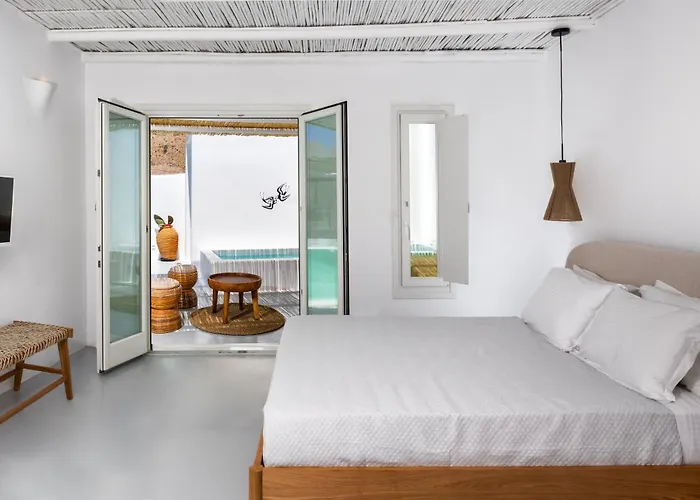 Отель Frati Beachfront Периволос