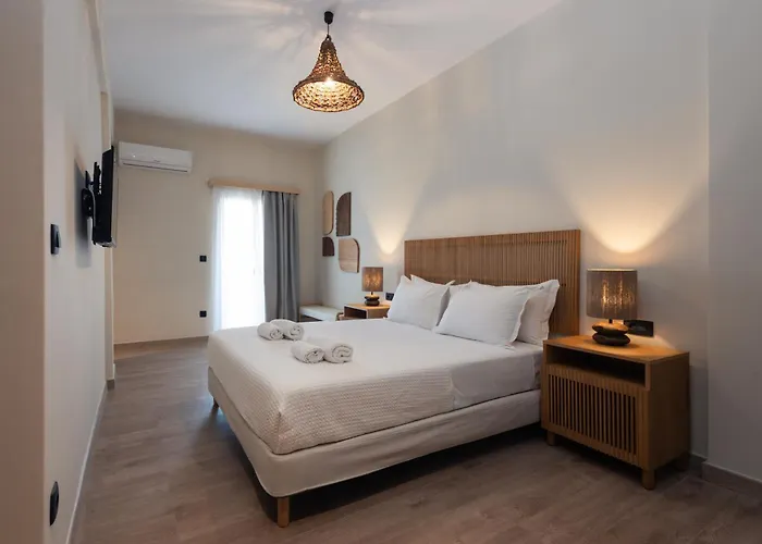 Frati Beachfront פריבולוס