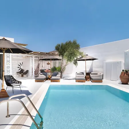 Ξενοδοχείο Frati Beachfront