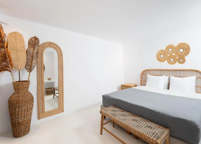 Frati Beachfront Hotel